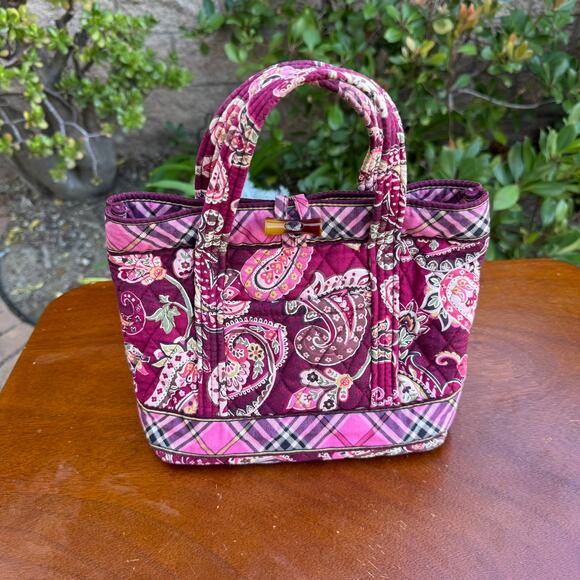 Vera Bradley 4 Piece Set Bag Makeup Bag Change Purse And Wallet Pink Red Floral - Picture 2 of 15
